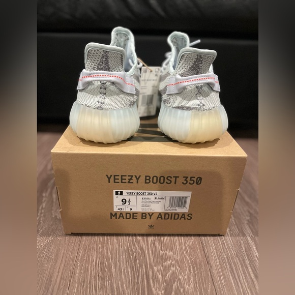 Adidas Yeezy Boost 350 V2 Blue Tint - Picture 4 of 8